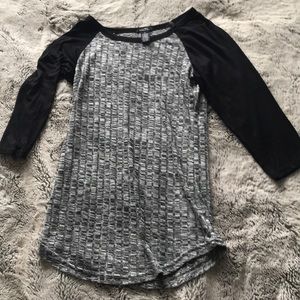 Long grey and black shirt